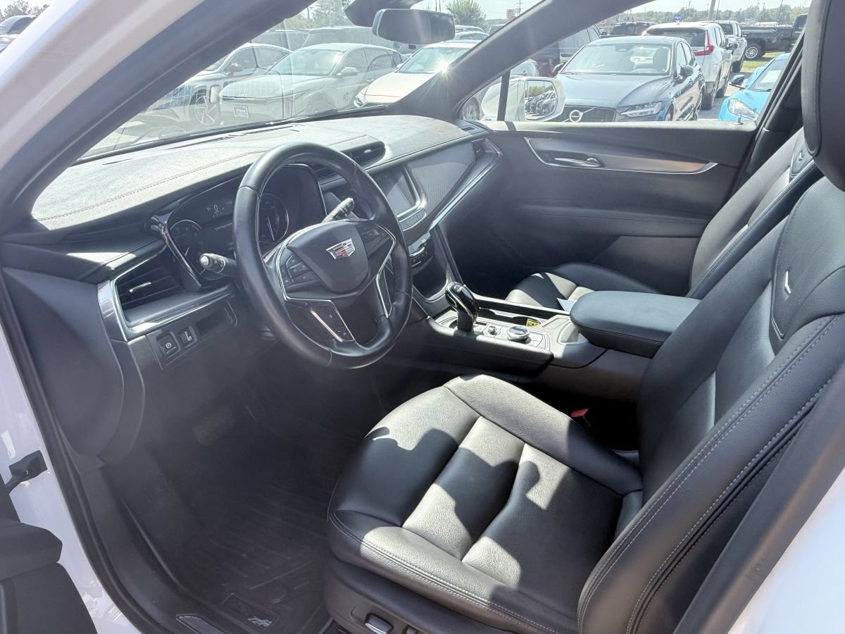 Used 2020 Cadillac XT5 Luxury FWD image 9