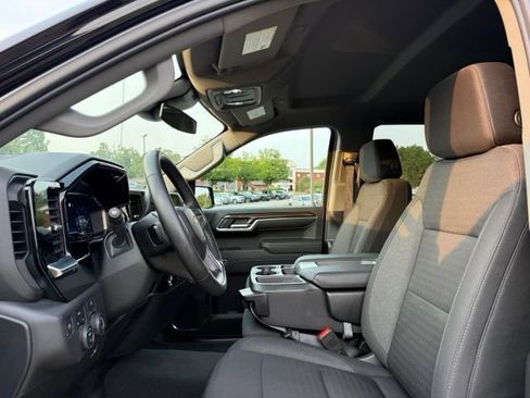 Used 2023 Chevrolet Silverado 1500 LT AWD/4WD image 22