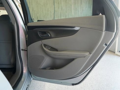 Used 2017 Chevrolet Impala LT w/ Leather Package FWD image 36