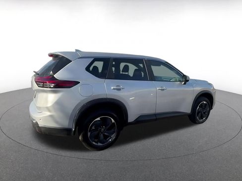 Used 2025 Nissan Rogue SV image 15
