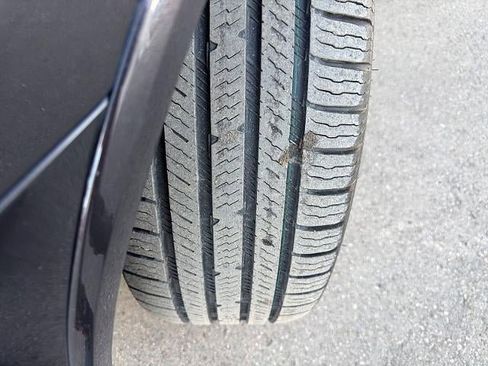 Used 2016 Buick Enclave Leather image 11