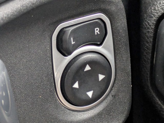 Used 2019 Jeep Wrangler Unlimited Sahara AWD/4WD image 23