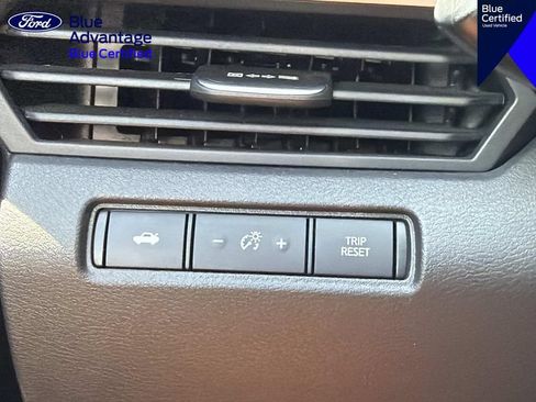 Used 2025 Nissan Altima 2.5 SV FWD image 32