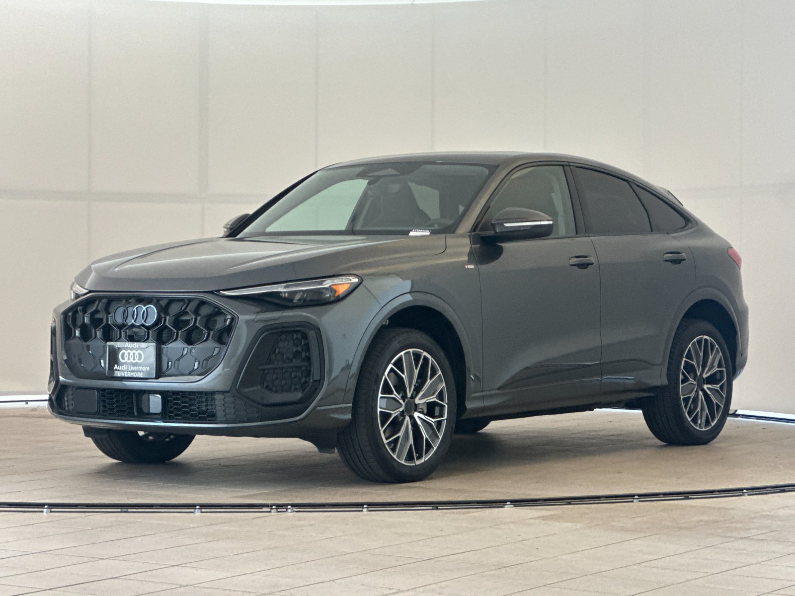 New 2026 Audi Q5 Premium Plus AWD/4WD image 1