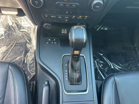 Used 2021 Ford Ranger Lariat w/ Equipment Group 501A High image 19
