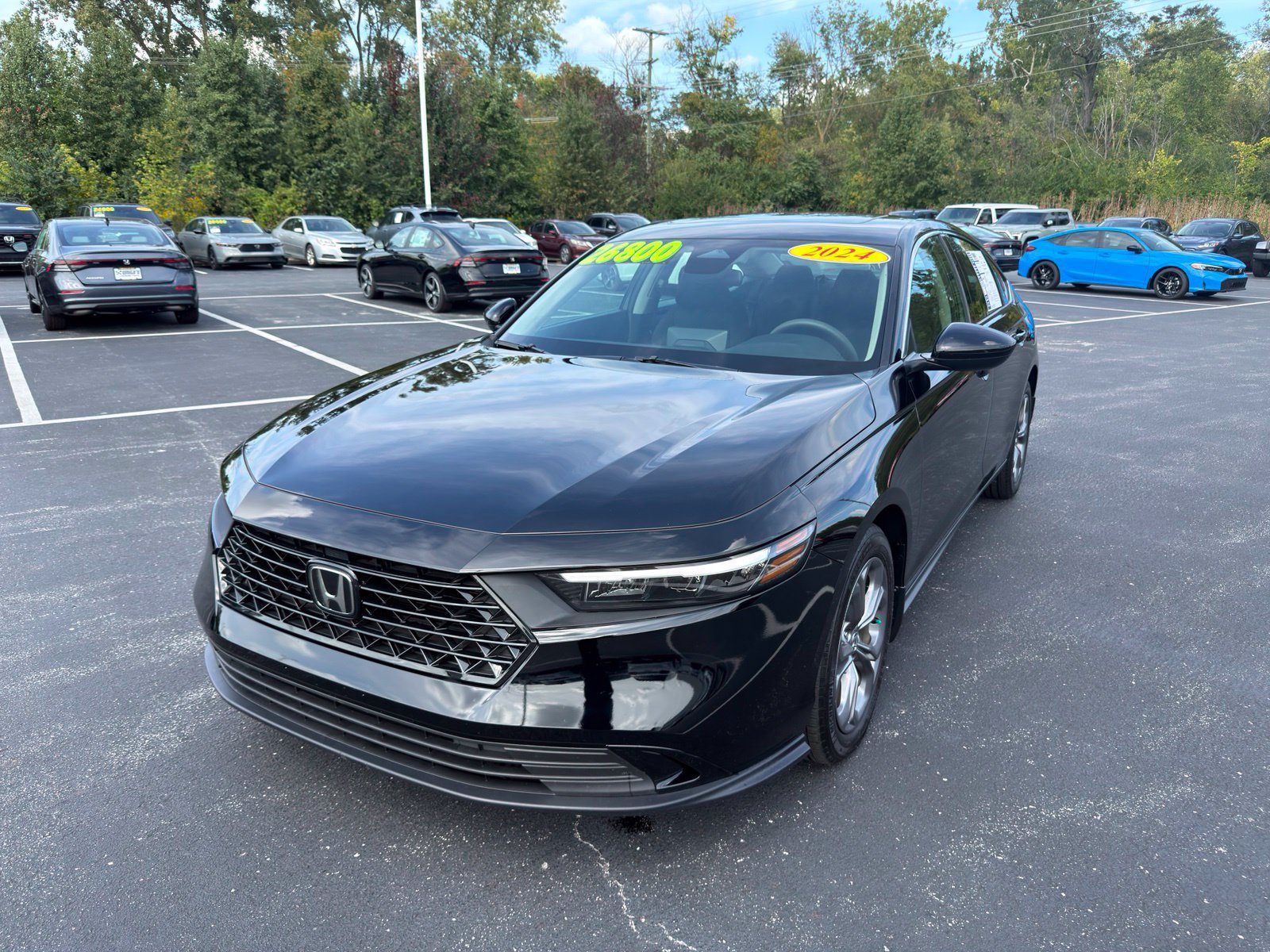 Used 2024 Honda Accord EX image 2