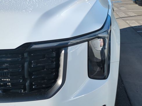 Used 2025 Kia Sorento SX Prestige w/ Olive Brown Leather Package image 13