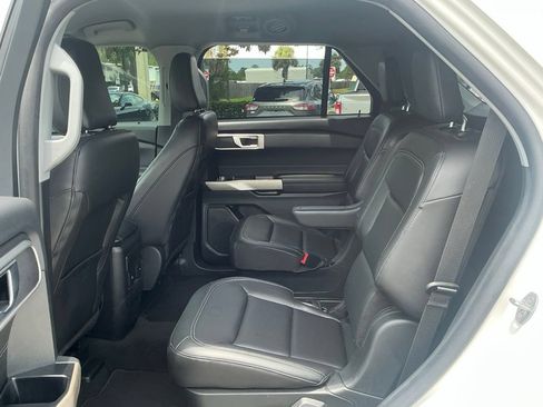 Certified 2023 Ford Explorer XLT w/ Equipment Group 202A RWD image 39