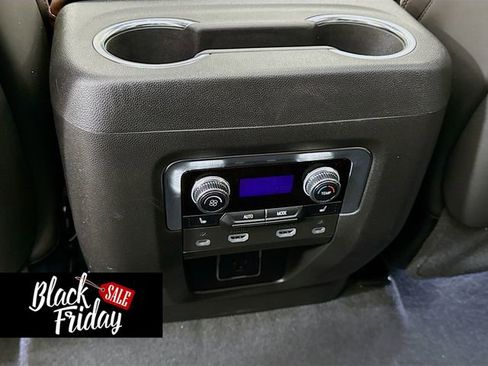 Used 2023 GMC Yukon Denali Ultimate image 29