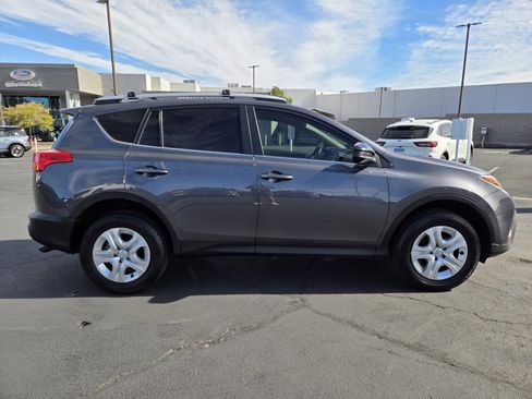 Used 2015 Toyota RAV4 LE image 7