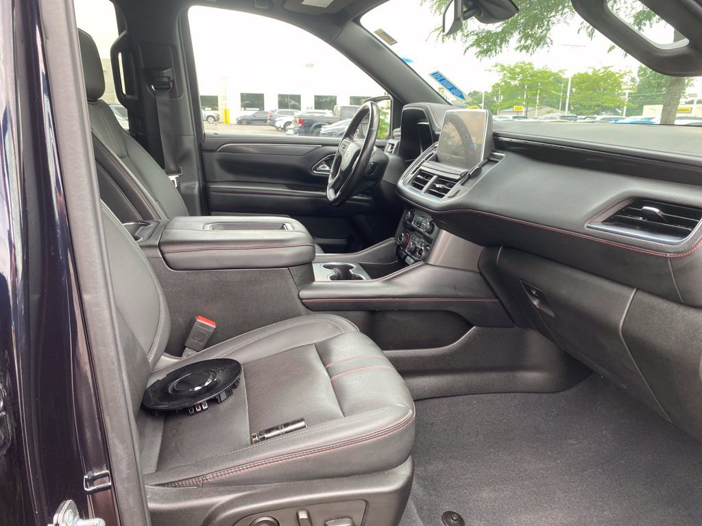 Used 2022 Chevrolet Tahoe RST w/ Sport Performance Package AWD/4WD image 13