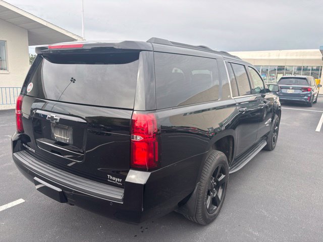 Used 2020 Chevrolet Suburban LT w/ Luxury Package AWD/4WD image 10