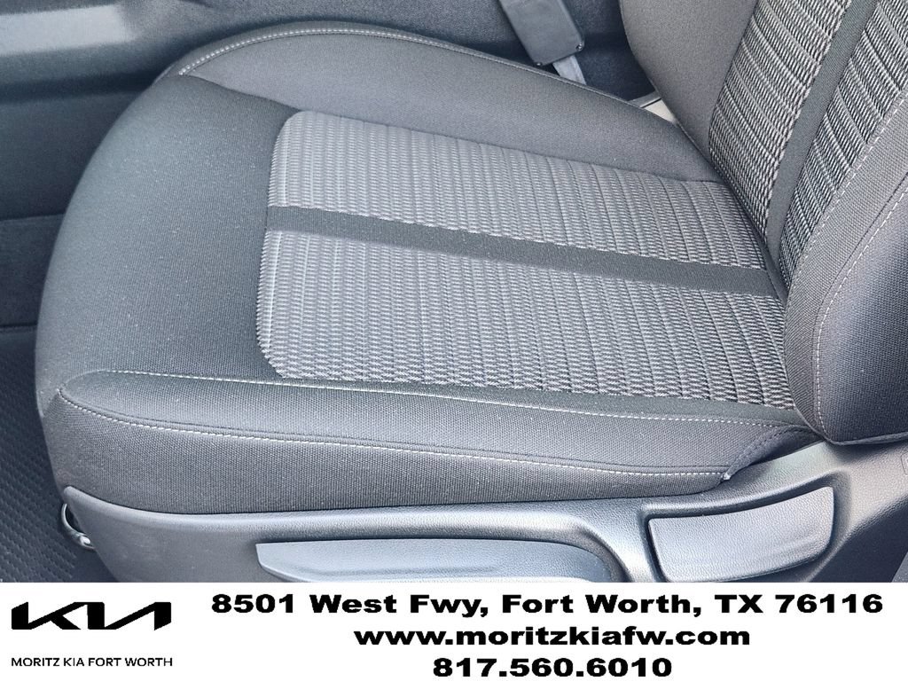 New 2026 Kia Sorento LX FWD image 17