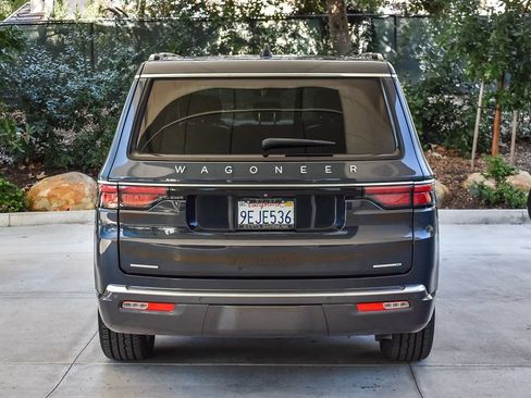 Used 2022 Jeep Wagoneer Series I w/ Convenience Group I AWD/4WD image 5