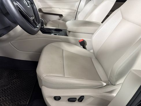 Used 2018 Volkswagen Atlas SE FWD image 10