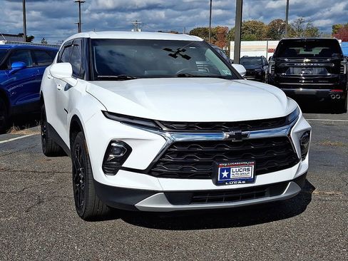 Used 2023 Chevrolet Blazer LT w/ Driver Confidence Package image 2