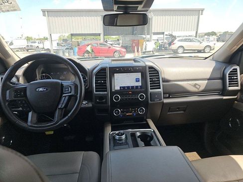 Used 2020 Ford Expedition Max XLT w/ Equipment Group 202A RWD image 12