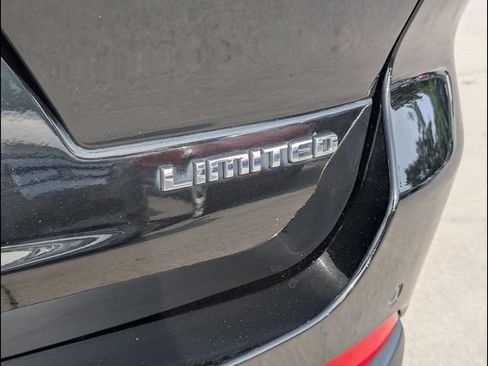Used 2021 Jeep Grand Cherokee L Limited w/ Trailer Tow Group (B) AWD/4WD image 18