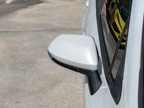 Used 2023 Toyota Corolla SE image 8