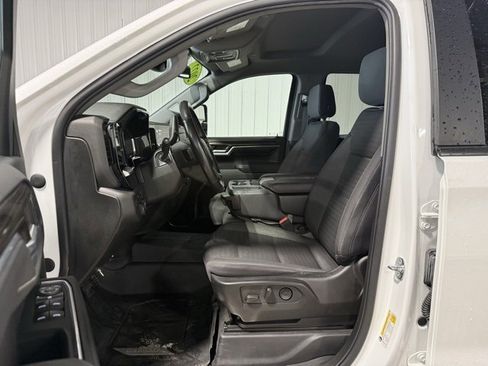 Used 2022 Chevrolet Silverado 1500 LT image 7