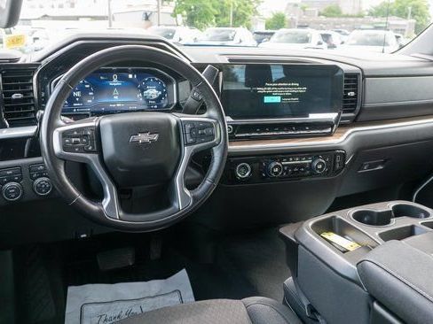 Used 2022 Chevrolet Silverado 1500 RST AWD/4WD image 12