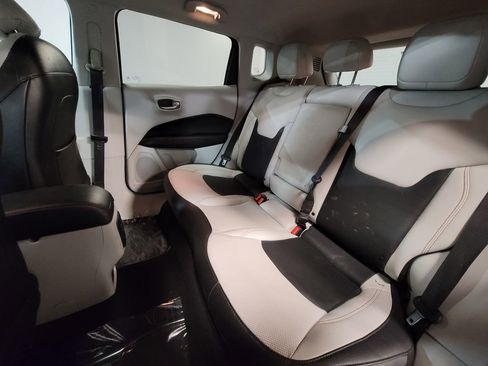 Used 2021 Jeep Compass Limited w/ Elite Interior Group image 9