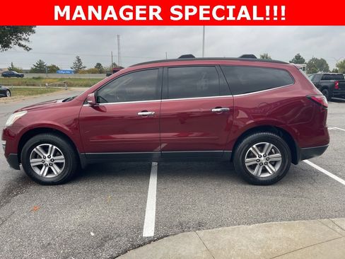 Used 2017 Chevrolet Traverse LT image 9