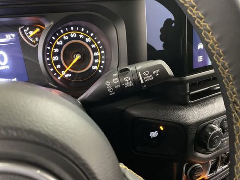 Used 2024 Jeep Wrangler Sport S image 22