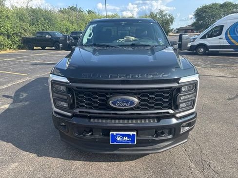 Used 2023 Ford F250 Lariat w/ Lariat Ultimate Package AWD/4WD image 3