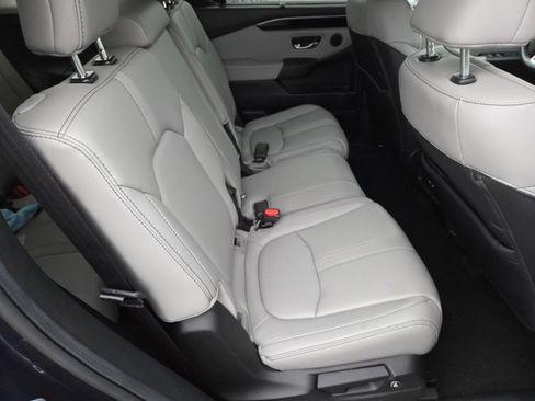 Used 2025 Honda Pilot EX-L image 22