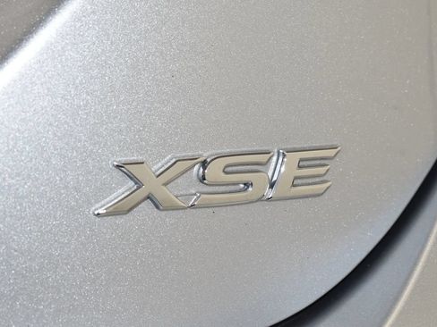 Used 2024 Toyota Camry XSE FWD image 9