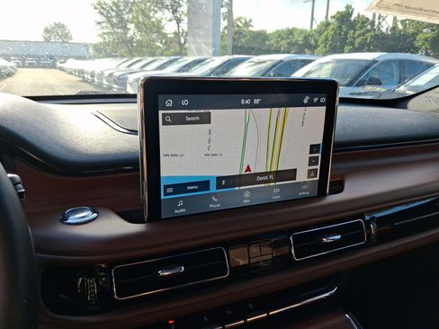 Certified 2022 Lincoln Aviator Reserve w/ Elements Package Plus RWD image 20