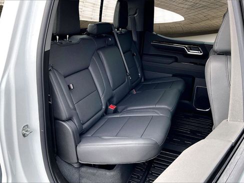 New 2026 GMC Sierra 1500 Elevation w/ Elevation Premium Package image 9