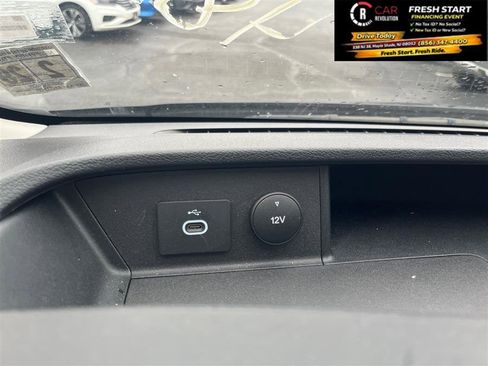 Used 2024 Ford Transit 350 XLT image 24