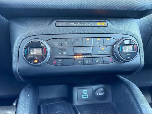 Used 2021 Ford Bronco Sport Outer Banks w/ Outer Banks Package (96D) image 19