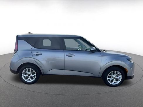 Used 2025 Kia Soul LX w/ LX Technology Package image 15