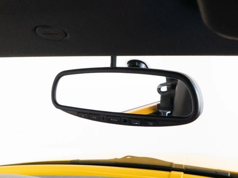 Used 2006 Chevrolet SSR w/ Preferred Equipment Group image 67