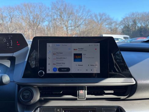 Used 2025 Toyota Prius LE image 21