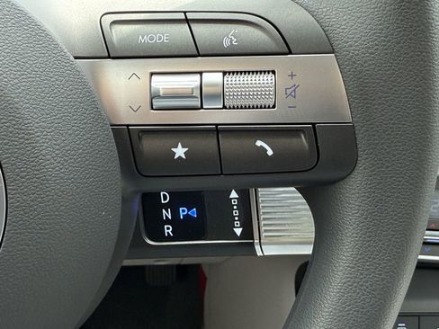 New 2025 Hyundai Kona SE FWD image 22