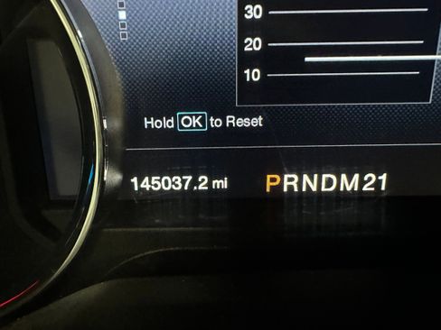Used 2016 Ford F150 Lariat w/ Equipment Group 502A Luxury AWD/4WD image 26