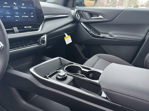 New 2026 Chevrolet Equinox LT w/ Midnight Edition image 15