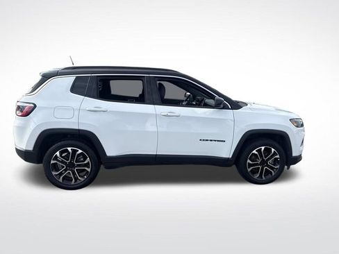 Used 2024 Jeep Compass Limited image 9