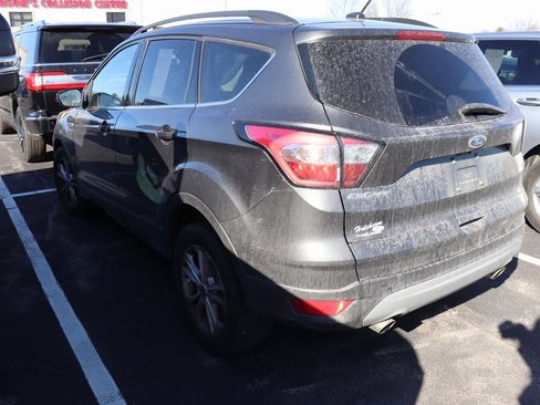Used 2018 Ford Escape SE image 7