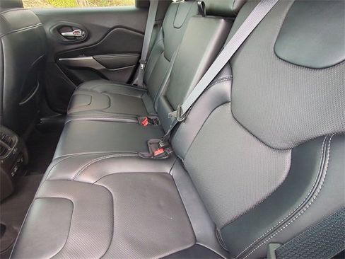 Used 2022 Jeep Cherokee Latitude Lux image 28