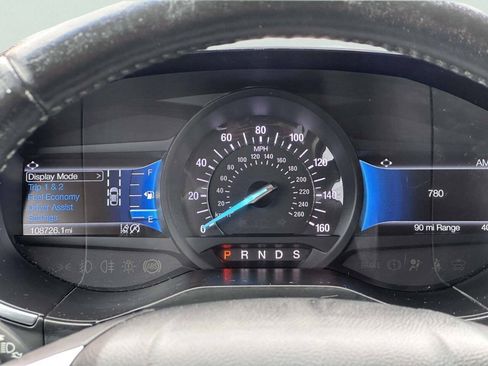 Used 2021 Ford Edge Titanium AWD/4WD image 23