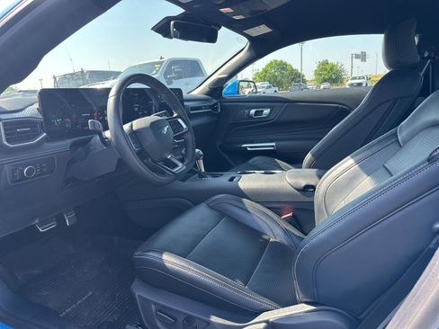 Used 2024 Ford Mustang GT Premium RWD image 7