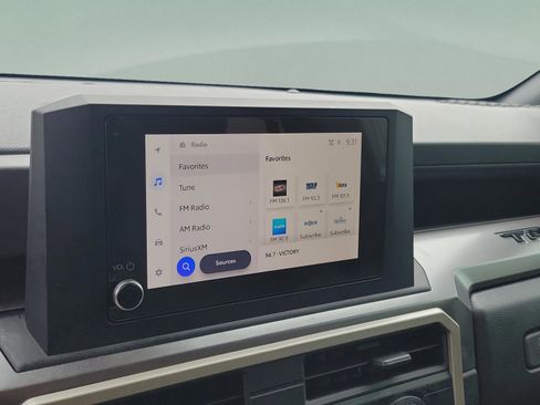 Certified 2025 Toyota Tacoma SR5 image 9