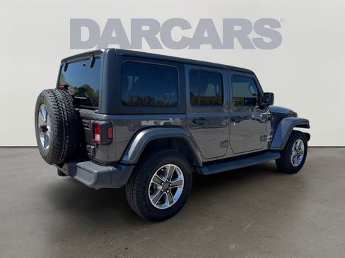 Used 2018 Jeep Wrangler Unlimited Sahara image 7