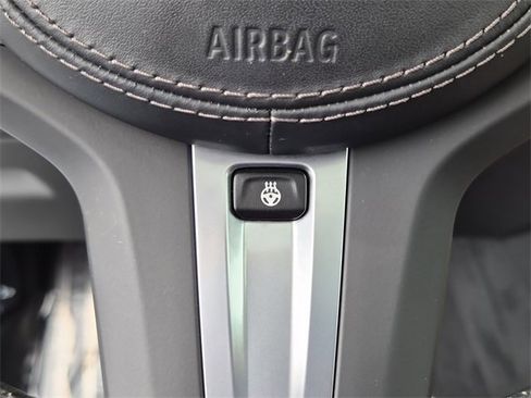 Used 2023 BMW X6 xDrive40i w/ M Sport Package image 29