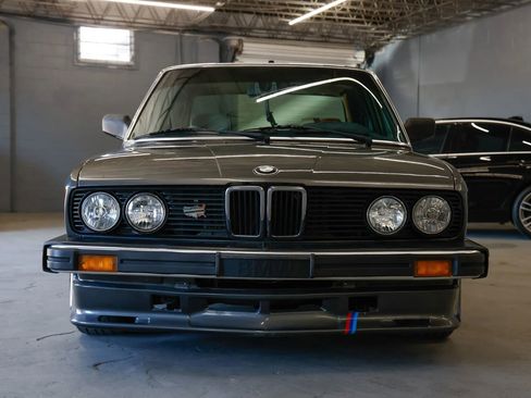 Used 1987 BMW 528e Sedan image 9